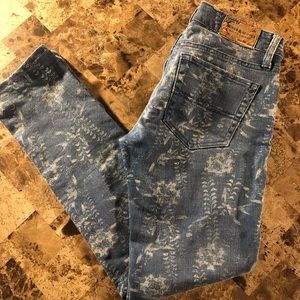 Denim & Supply Light Wash Floral Skinny Jeans.